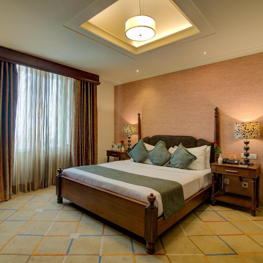 Godwin Haridwar Hotel Bagian luar foto