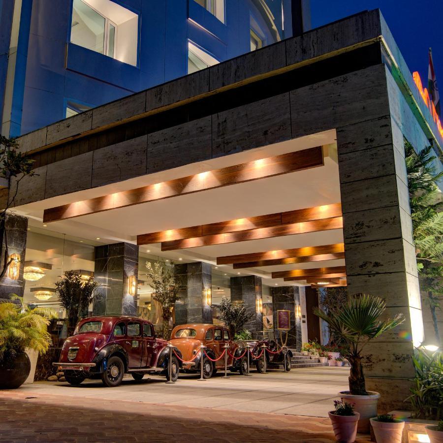 Godwin Haridwar Hotel Bagian luar foto